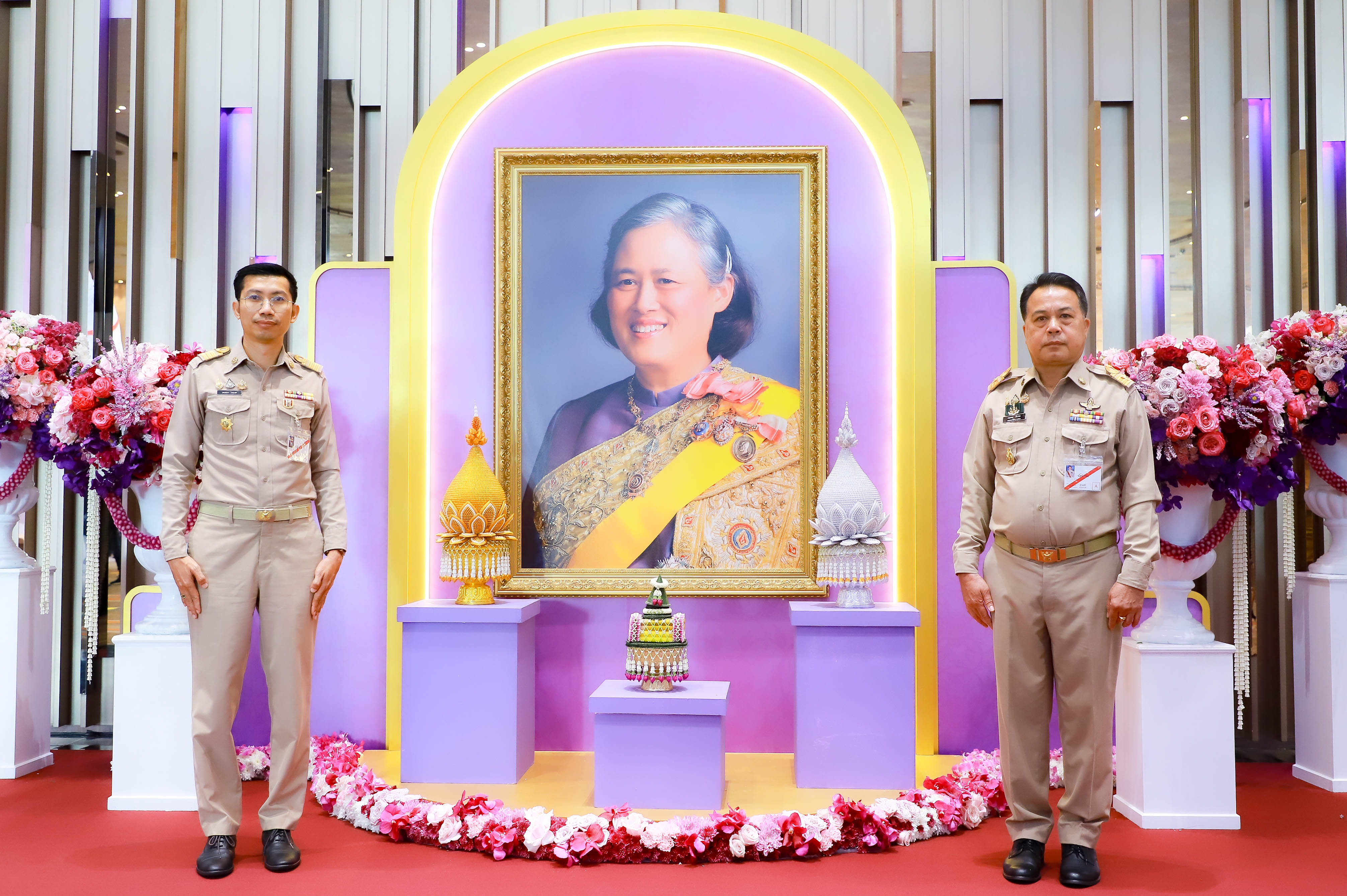 title - รองเลขาธิการ ส.ป.ก. ร่วมเฝ้าทูลละอองพระบาทรับเสด็จฯ และร่วมพิธีเปิดงาน มหกรรมด้านอวกาศแห่งชาติ